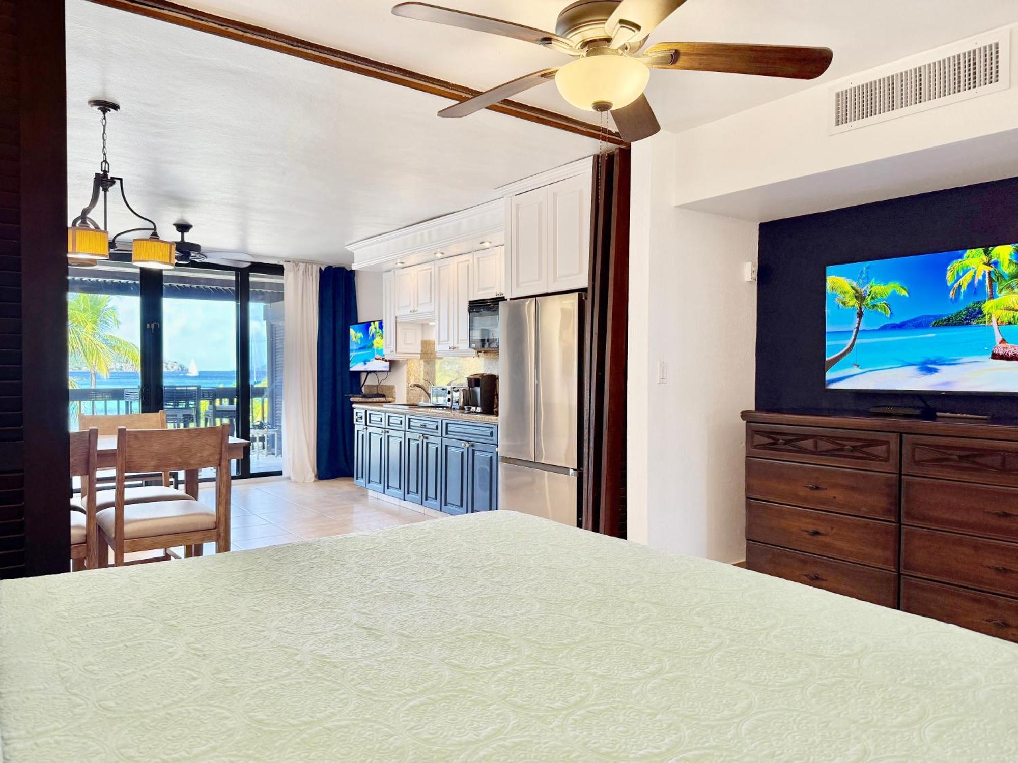 Sapphire Beach Beachfront Condo Free Wi - Fi! - Save! East End  Exterior photo