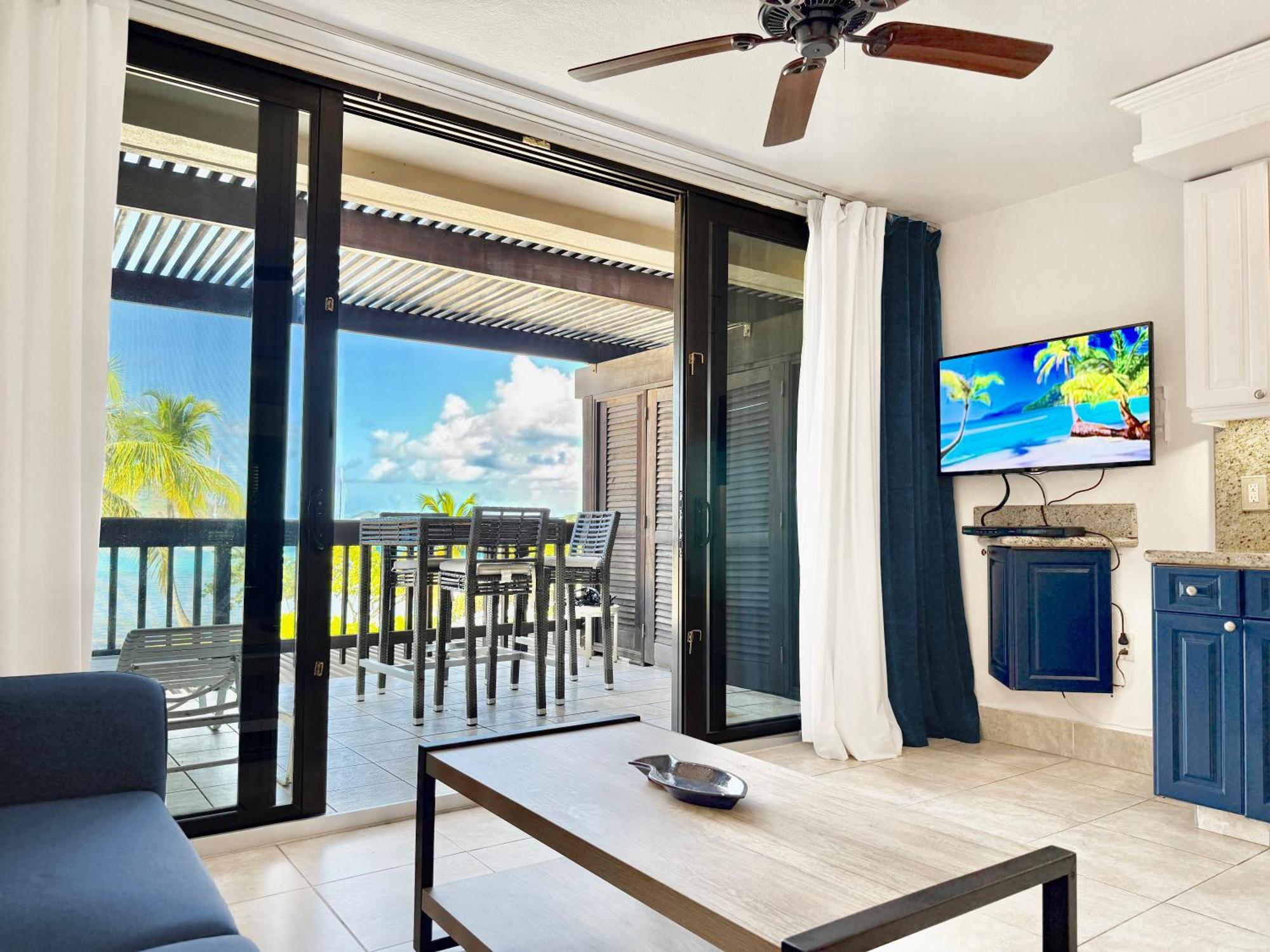 Sapphire Beach Beachfront Condo Free Wi - Fi! - Save! East End  Exterior photo
